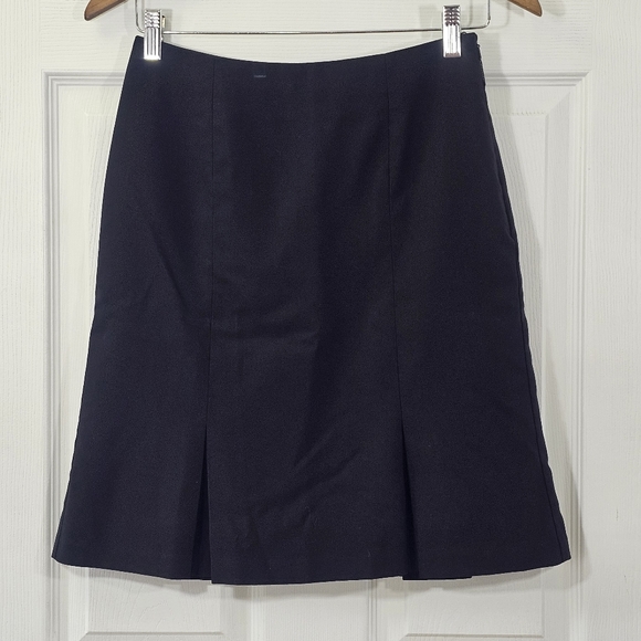H&M Black Kick Pleat Skirt Size 4 - Picture 1 of 12
